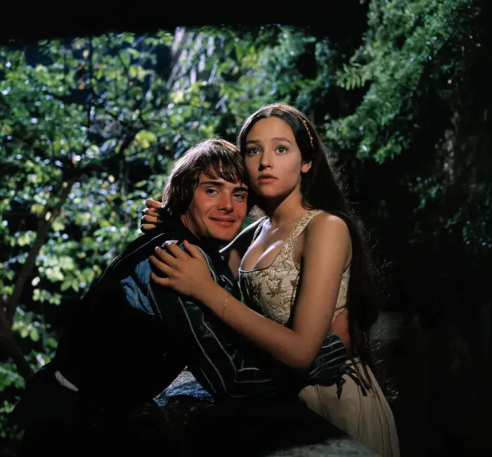 Framed Print : Olivia Hussey and Leonard Whiting Embracing Framed Print : Olivia Hussey and Leonard Whiting Embracing