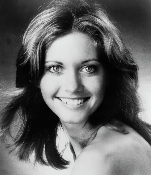 Framed Print : Olivia Newton-John Framed Print : Olivia Newton-John