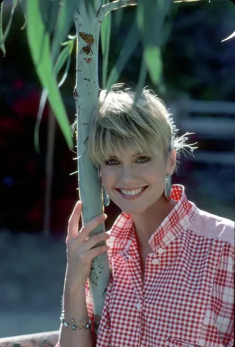 Framed Print : Olivia Newton-John Framed Print : Olivia Newton-John