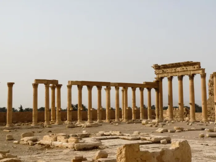 Framed Print : Olonnades of the Temple of Bel Framed Print : Olonnades of the Temple of Bel