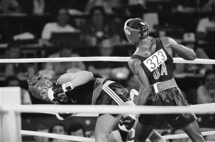 Framed Print : Olympic Boxer Evander Holyfield Punching Kevin Barry Framed Print : Olympic Boxer Evander Holyfield Punching Kevin Barry