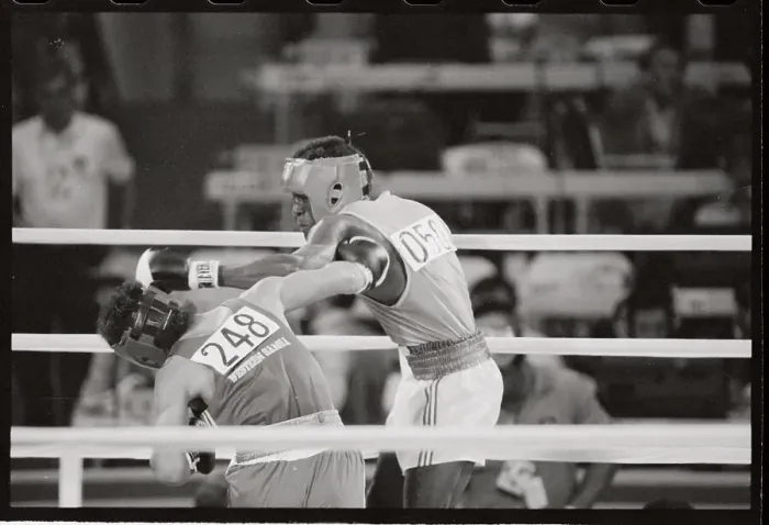 Framed Print : Olympic Boxer Gnohere Sery Punching Salulolo Aumua Framed Print : Olympic Boxer Gnohere Sery Punching Salulolo Aumua