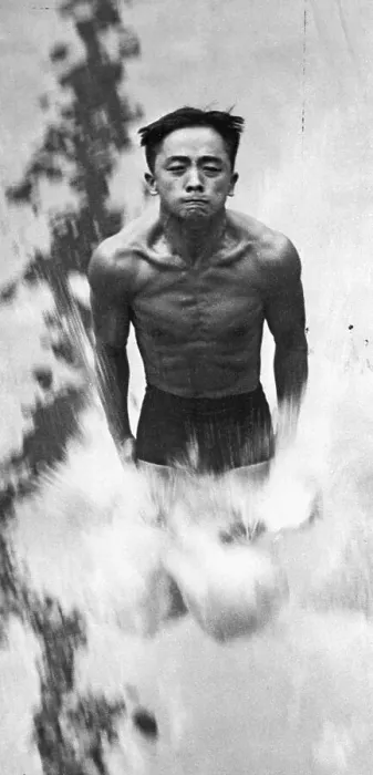 Framed Print : Olympic Diver Doctor Sammy Lee Framed Print : Olympic Diver Doctor Sammy Lee