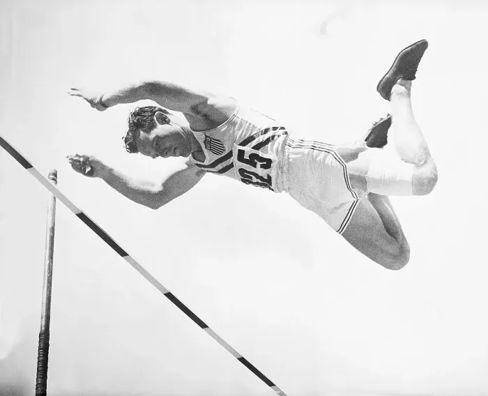 Framed Print : Olympic Pole Vaulter Framed Print : Olympic Pole Vaulter