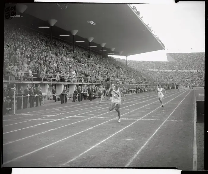 Framed Print : Olympic Winner of 400 Meter Andy Stanfield Framed Print : Olympic Winner of 400 Meter Andy Stanfield