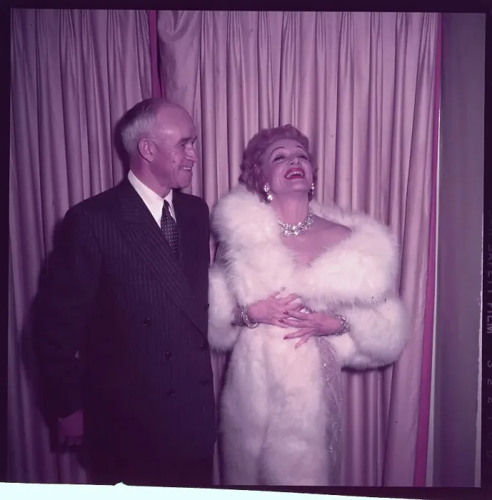 Framed Print : Omar Bradley with Marlene Dietrich Framed Print : Omar Bradley with Marlene Dietrich