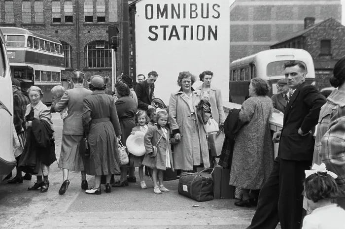 Framed Print : Omnibus Station