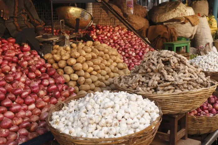 Framed Print : Onions, potatoes, ginger and garlic, Devaraja Market, Mysore, Karnataka, South India, India, South Asia, Asia Framed Print : Onions, potatoes, ginger and garlic, Devaraja Market, Mysore, Karnataka, South India, India, South Asia, Asia