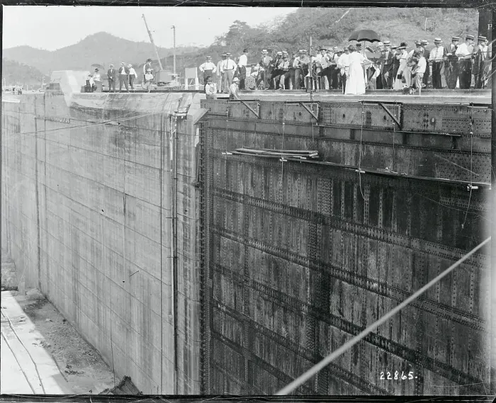 Framed Print : Onlookers Viewing the Gatun Locks Framed Print : Onlookers Viewing the Gatun Locks