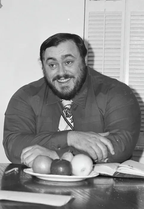 Framed Print : Opera Tenor Luciano Pavarotti Seated Framed Print : Opera Tenor Luciano Pavarotti Seated