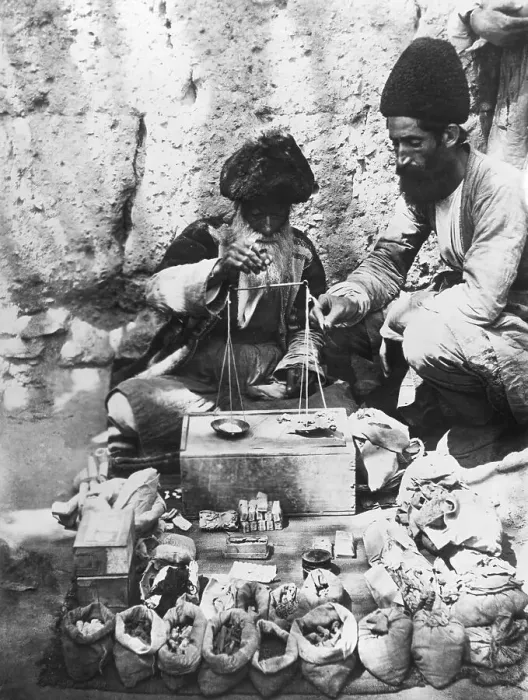 Framed Print : Opium Dealers Weighing Drug in Market Framed Print : Opium Dealers Weighing Drug in Market