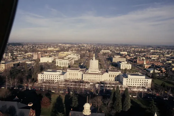 Framed Print : Oregon State Capitol, Salem