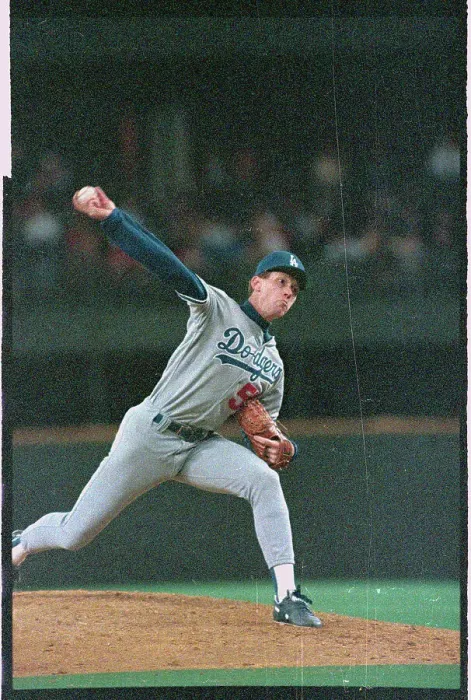 Framed Print : Orel Hershiser Pitching Framed Print : Orel Hershiser Pitching