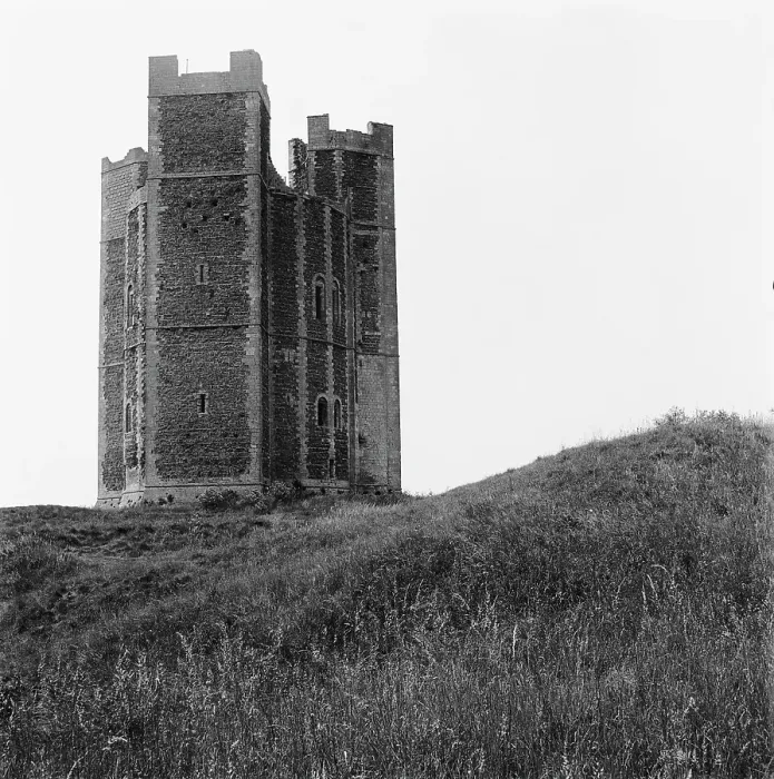 Framed Print : Orford Castle Framed Print : Orford Castle