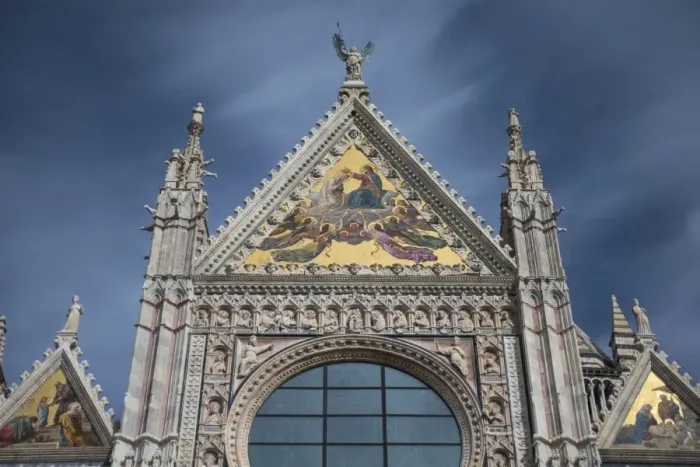 Framed Print : Ornate carvings on Siena Cathedral Framed Print : Ornate carvings on Siena Cathedral