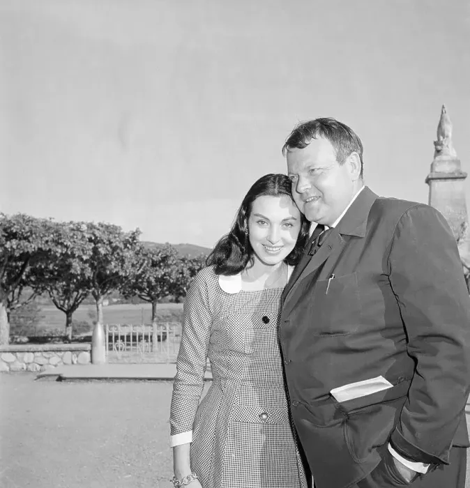 Framed Print : Orson Welles with Paola Mori Framed Print : Orson Welles with Paola Mori
