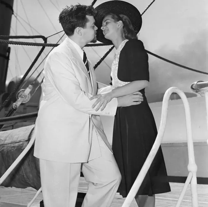 Framed Print : Orson Welles and Virginia Nicholson