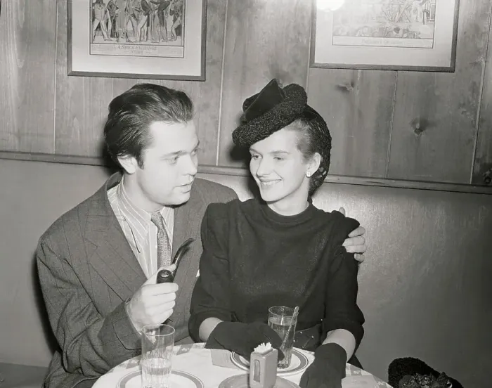 Framed Print : Orson Welles with Wife Framed Print : Orson Welles with Wife