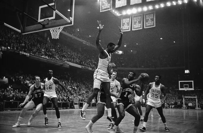 Framed Print : Oscar Robertson Attempting to go to Hoop Framed Print : Oscar Robertson Attempting to go to Hoop
