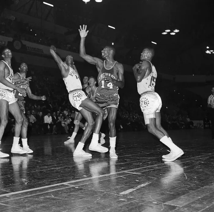 Framed Print : Oscar Robertson in Basketball Action Framed Print : Oscar Robertson in Basketball Action