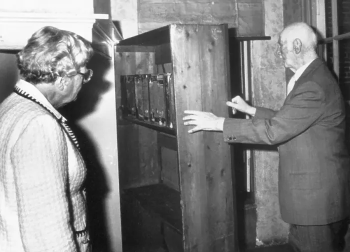 Framed Print : Otto Frank with Queen Juliana of the Netherlands Framed Print : Otto Frank with Queen Juliana of the Netherlands