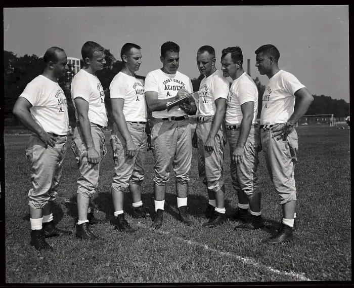 Framed Print : Otto Graham Outlining Routine to Staff Framed Print : Otto Graham Outlining Routine to Staff