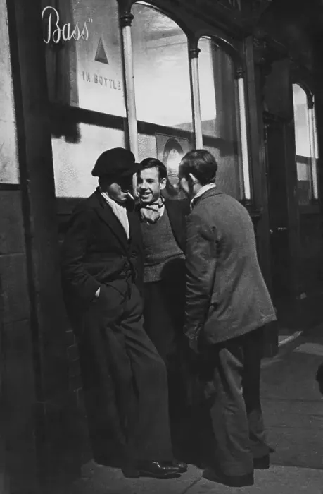 Framed Print : Outside A Bristol Pub