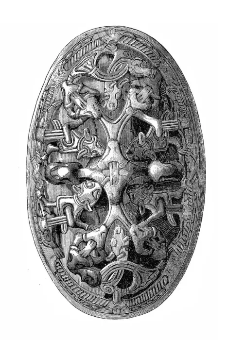 Framed Print : Oval brooch