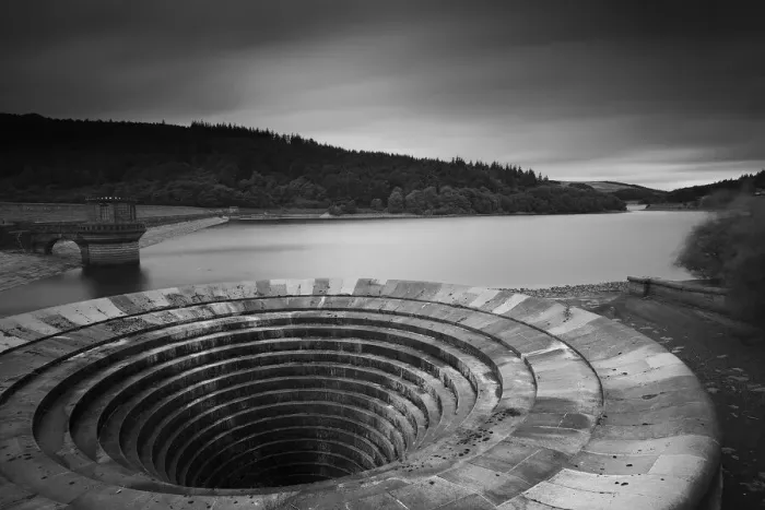 Framed Print : Overflow at Ladybower Reservoir, Derbyshire, UK Framed Print : Overflow at Ladybower Reservoir, Derbyshire, UK