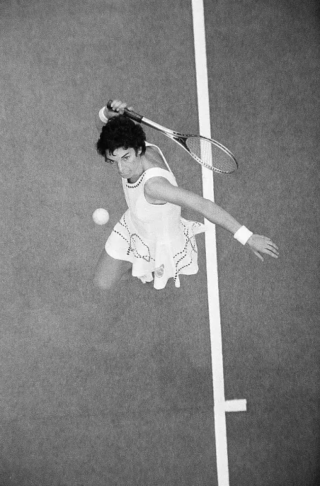 Framed Print : Overhead of Julie Heldman Serving Framed Print : Overhead of Julie Heldman Serving