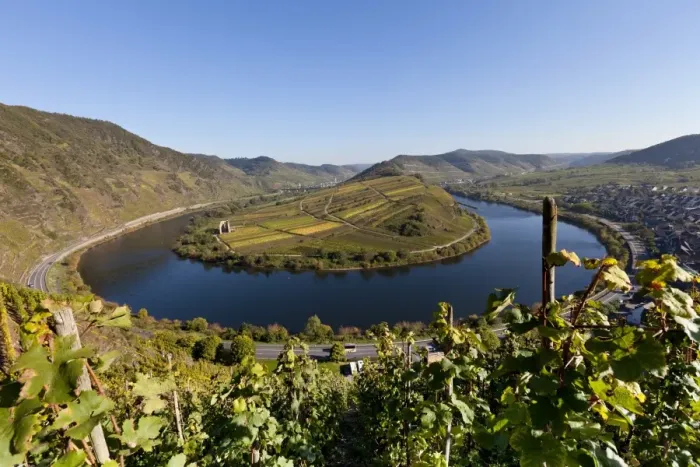 Framed Print : Overlooking Bremner with a Moselle bend, Landkreis Cochem-Zell district, Rhineland-Palatinate, Germany, Europe Framed Print : Overlooking Bremner with a Moselle bend, Landkreis Cochem-Zell district, Rhineland-Palatinate, Germany, Europe