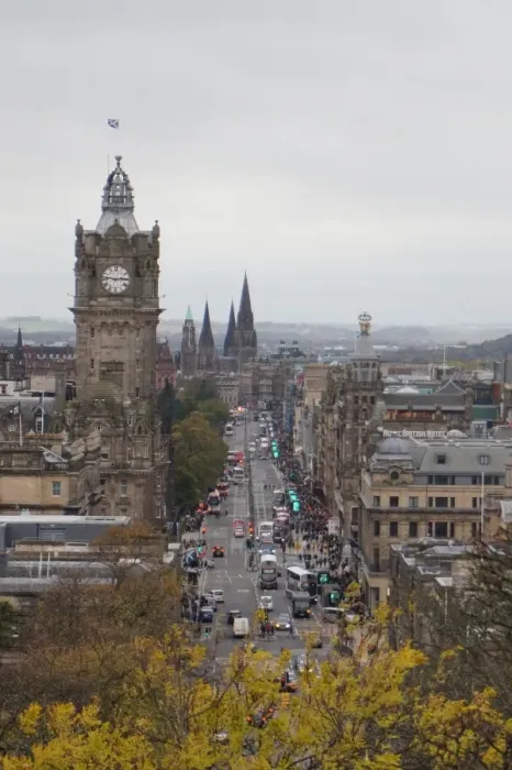 Framed Print : Overview on Princes Street, Edinburgh, United Kingdom Framed Print : Overview on Princes Street, Edinburgh, United Kingdom