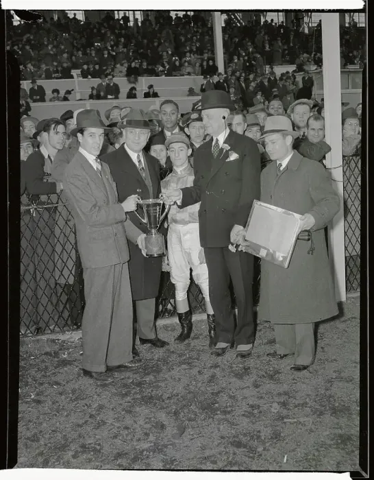 Framed Print : Owner of Challedon Receiving Trophy Framed Print : Owner of Challedon Receiving Trophy