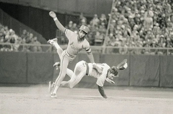 Framed Print : Ozzie Smith Throwing to First Framed Print : Ozzie Smith Throwing to First