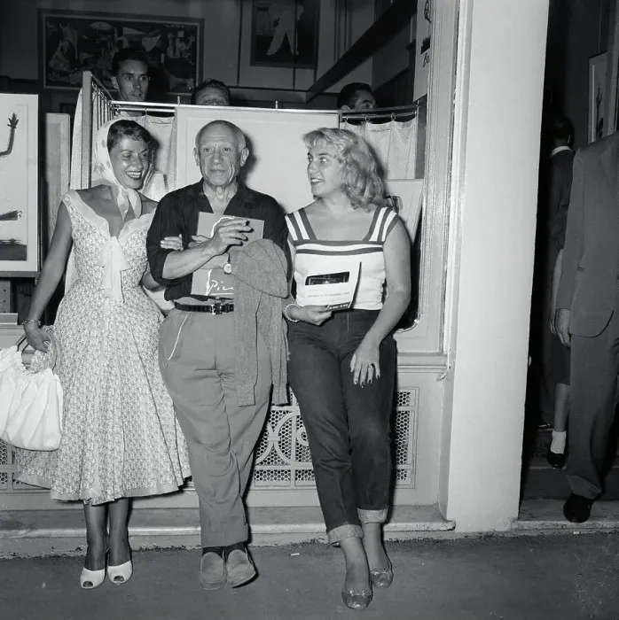 Framed Print : Pablo Picasso with Daughter and Colleague