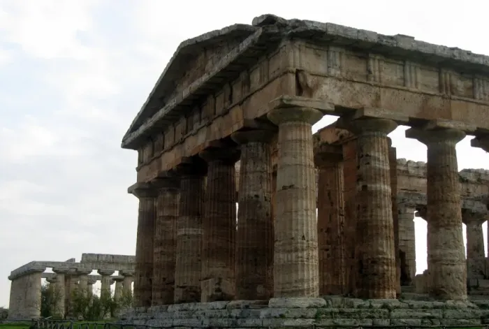 Framed Print : Paestum, Campania, Italy Framed Print : Paestum, Campania, Italy