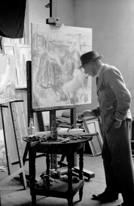 Framed Print : Painter At Easel Framed Print : Painter At Easel