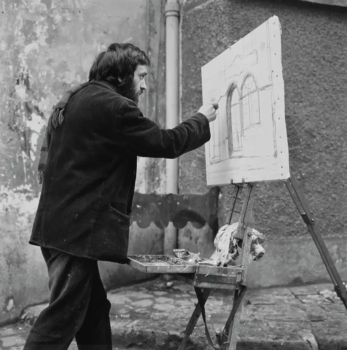 Framed Print : Painter On Montmartre Framed Print : Painter On Montmartre
