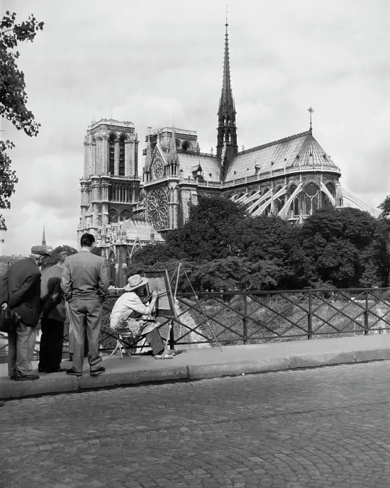 Framed Print : Painting Near Notre-Dame Framed Print : Painting Near Notre-Dame