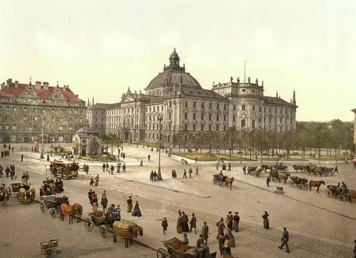 Framed Print : The Palace of Justice in Munich, Bavaria, Germany, Historic, digitally restored reproduction of a photochrome print from the 1890s Framed Print : The Palace of Justice in Munich, Bavaria, Germany, Historic, digitally restored reproduction of a photochrome print from the 1890s