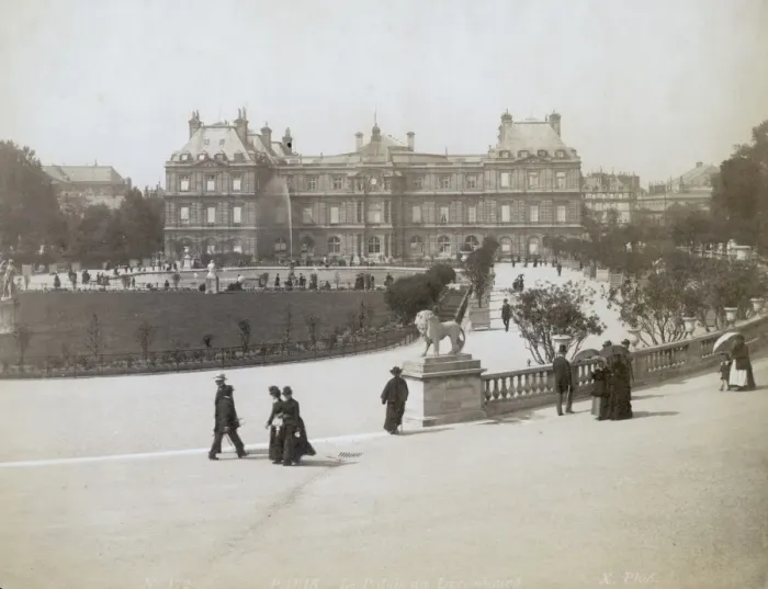 Framed Print : Palais Du Luxembourg Framed Print : Palais Du Luxembourg