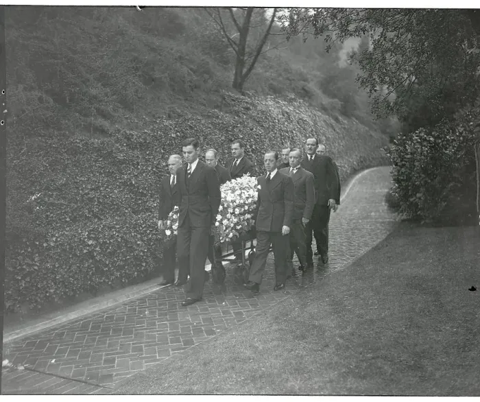 Framed Print : Pallbearers Carrying Casket of Jack Pickford Framed Print : Pallbearers Carrying Casket of Jack Pickford