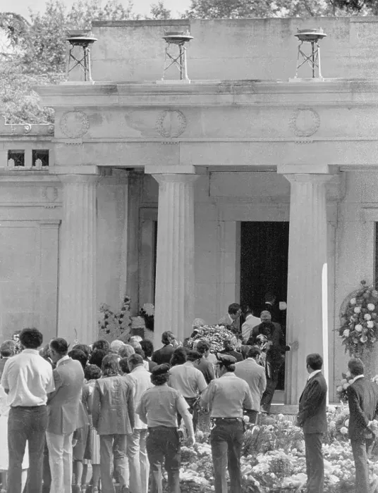 Framed Print : Pallbearers Carrying Elvis into Mausoleum Framed Print : Pallbearers Carrying Elvis into Mausoleum