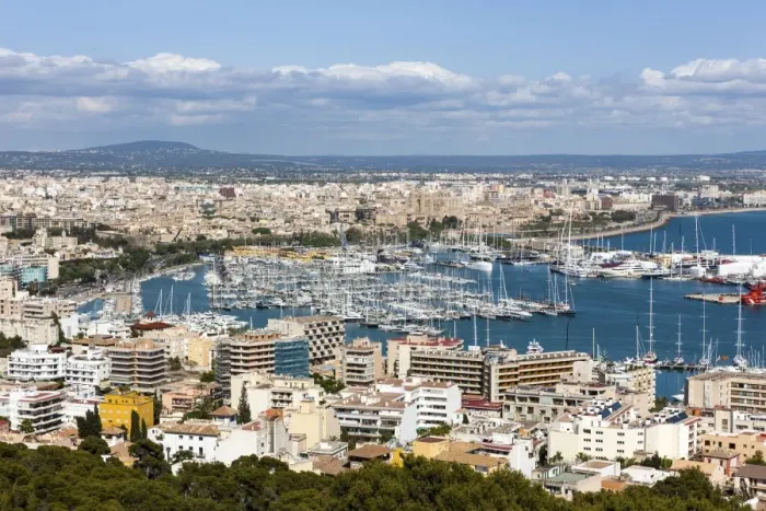 Framed Print : Palma de Majorca, Majorca, Balearic Islands, Spain, Europe Framed Print : Palma de Majorca, Majorca, Balearic Islands, Spain, Europe