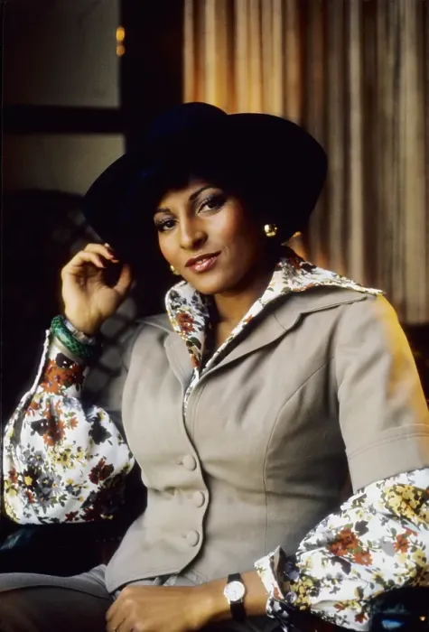 Framed Print : Pam Grier Portrait Session