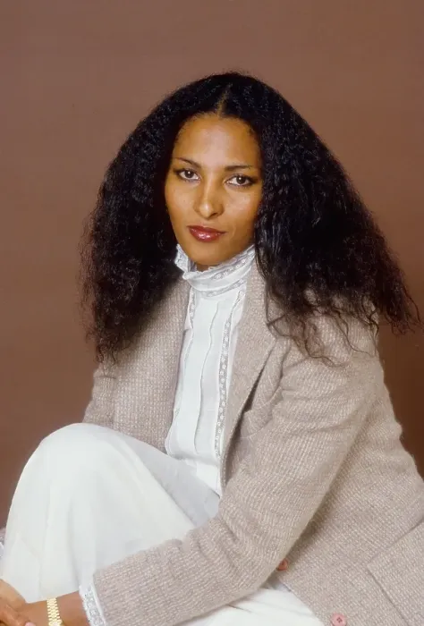 Framed Print : Pam Grier Portrait Session