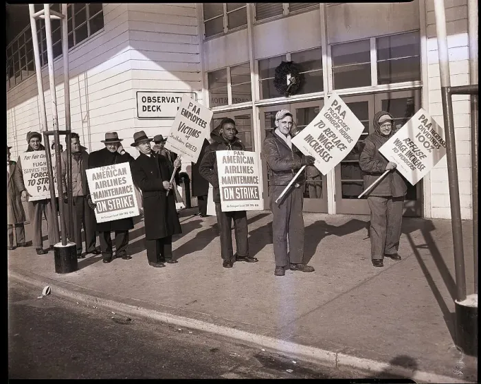Framed Print : Pan Am Employees on Strike at Airport Framed Print : Pan Am Employees on Strike at Airport