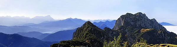 Panorama from the Benediktenwand ridge and the Achselkopfen in the foreground with a view of the Zugspitze and Jachenau with Walchensee, Lenggries, Upper Bavaria, Bavaria, Germany