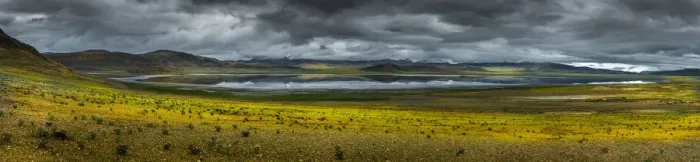 Framed Print : Panorama view of a lake in Tibet Framed Print : Panorama view of a lake in Tibet