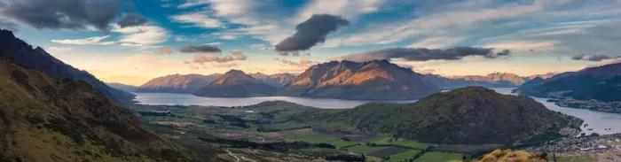 Framed Print : Panorama view of Queenstown, New zealand Framed Print : Panorama view of Queenstown, New zealand